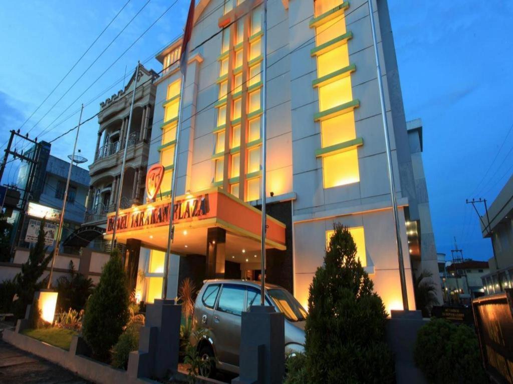 Hotel Tarakan Plaza Luaran gambar