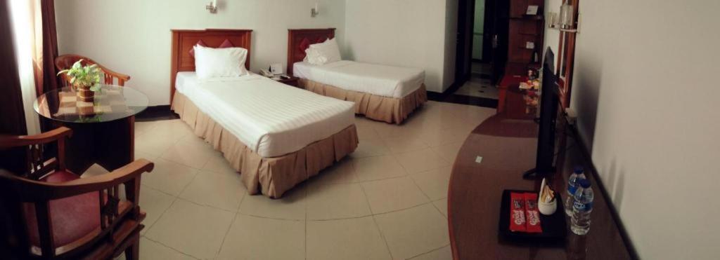 Hotel Tarakan Plaza Luaran gambar