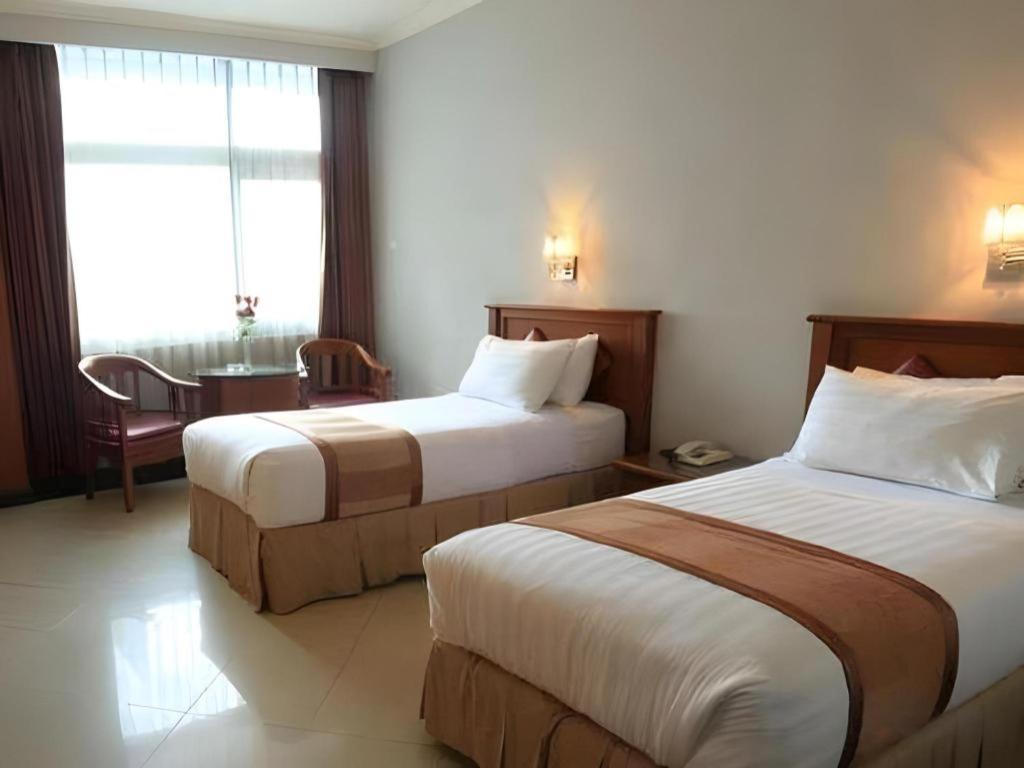 Hotel Tarakan Plaza Luaran gambar