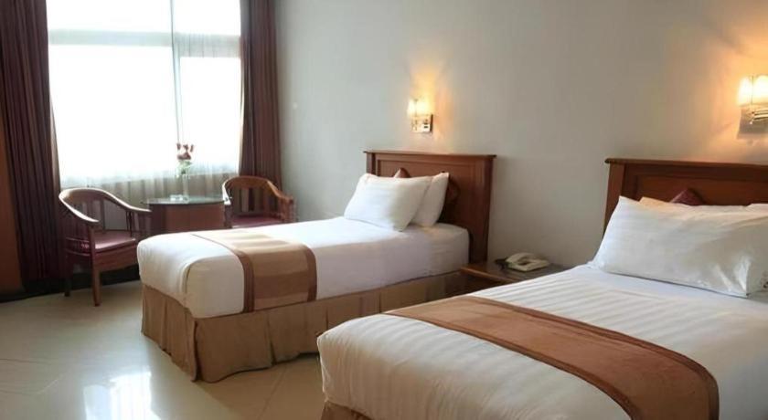 Hotel Tarakan Plaza Luaran gambar