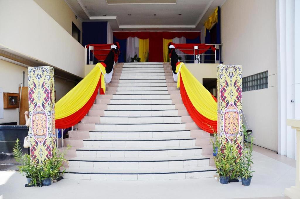 Hotel Tarakan Plaza Luaran gambar
