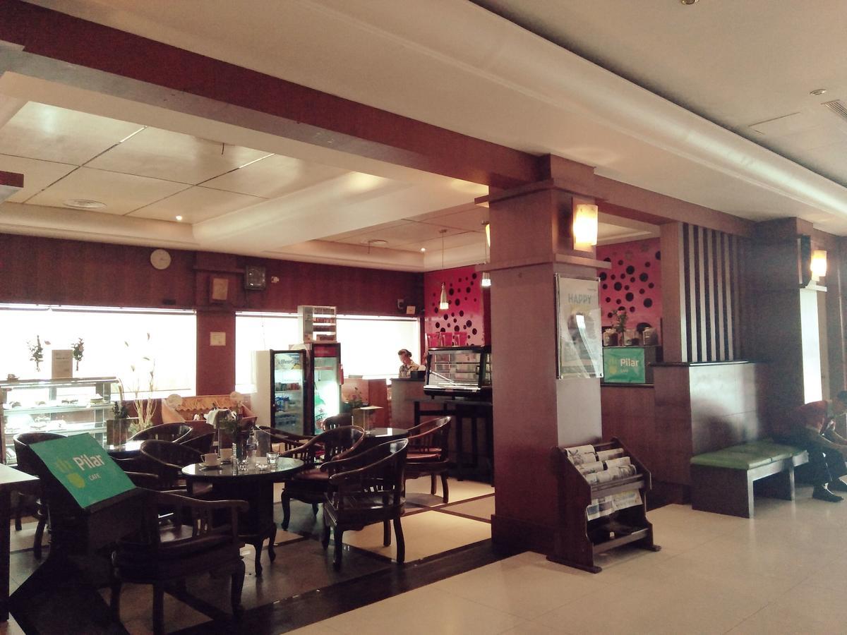 Hotel Tarakan Plaza Luaran gambar