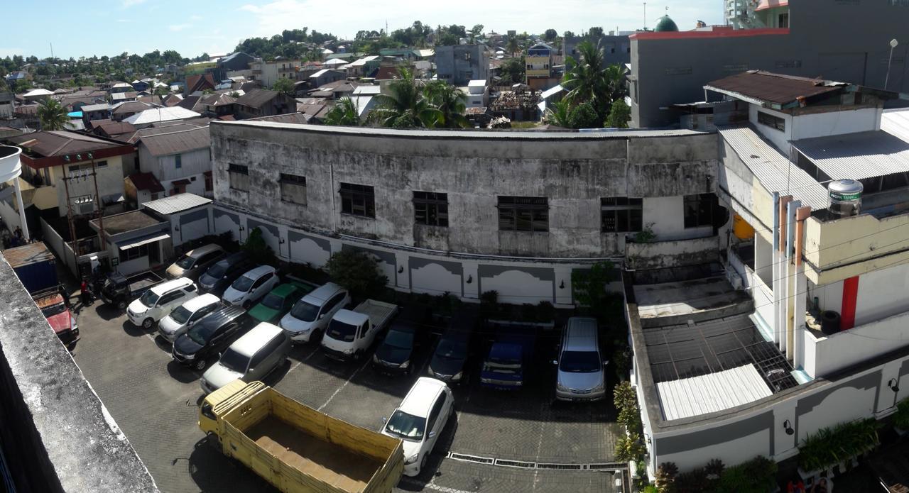 Hotel Tarakan Plaza Luaran gambar