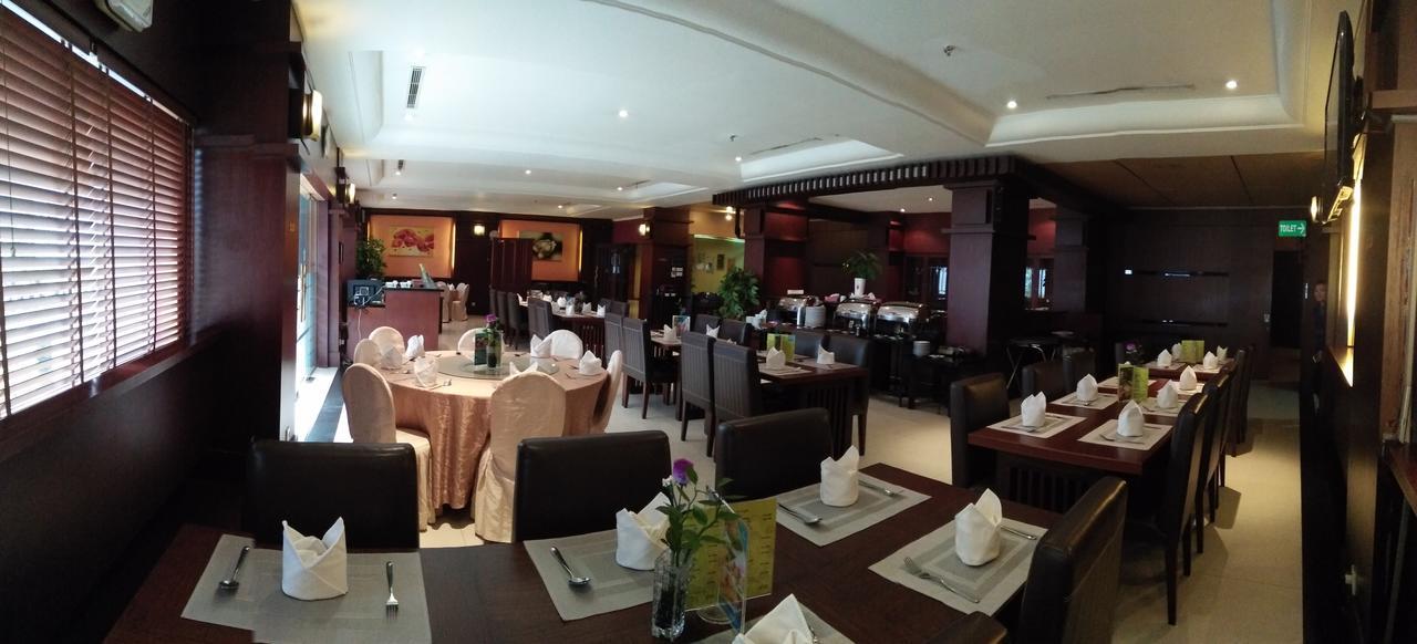 Hotel Tarakan Plaza Luaran gambar