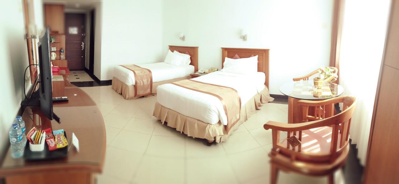 Hotel Tarakan Plaza Luaran gambar