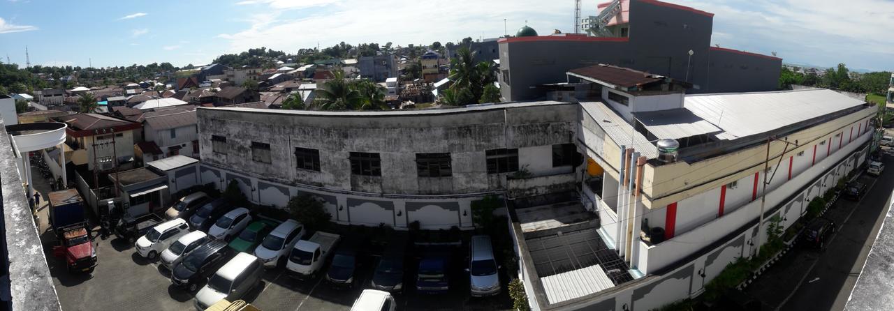 Hotel Tarakan Plaza Luaran gambar