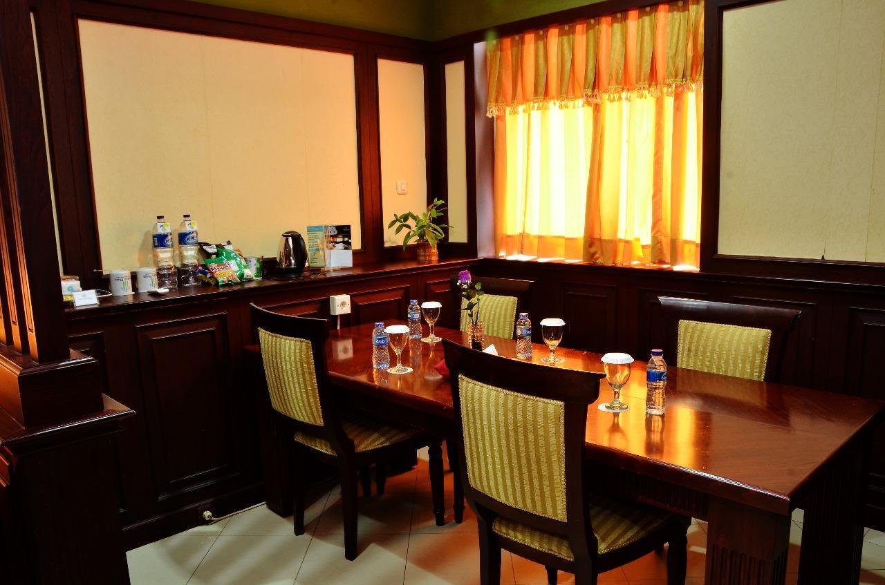 Hotel Tarakan Plaza Luaran gambar